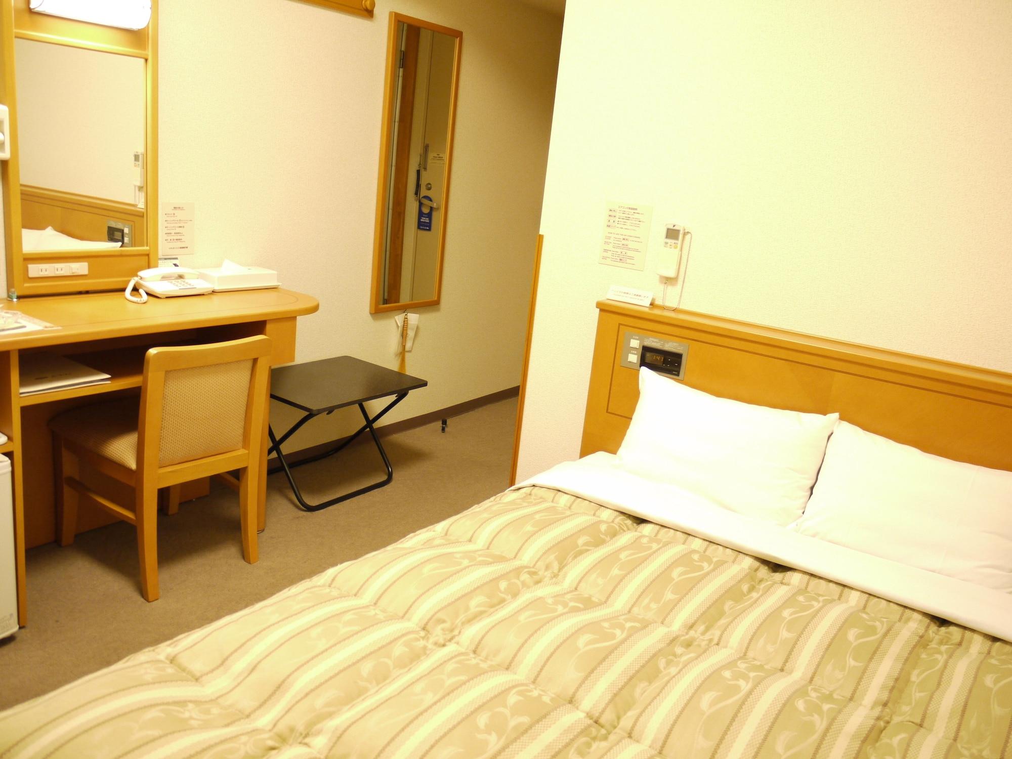 Hotel Route-Inn Niigata Kencho-Minami Exteriör bild
