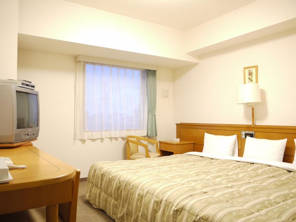 Hotel Route-Inn Niigata Kencho-Minami Exteriör bild