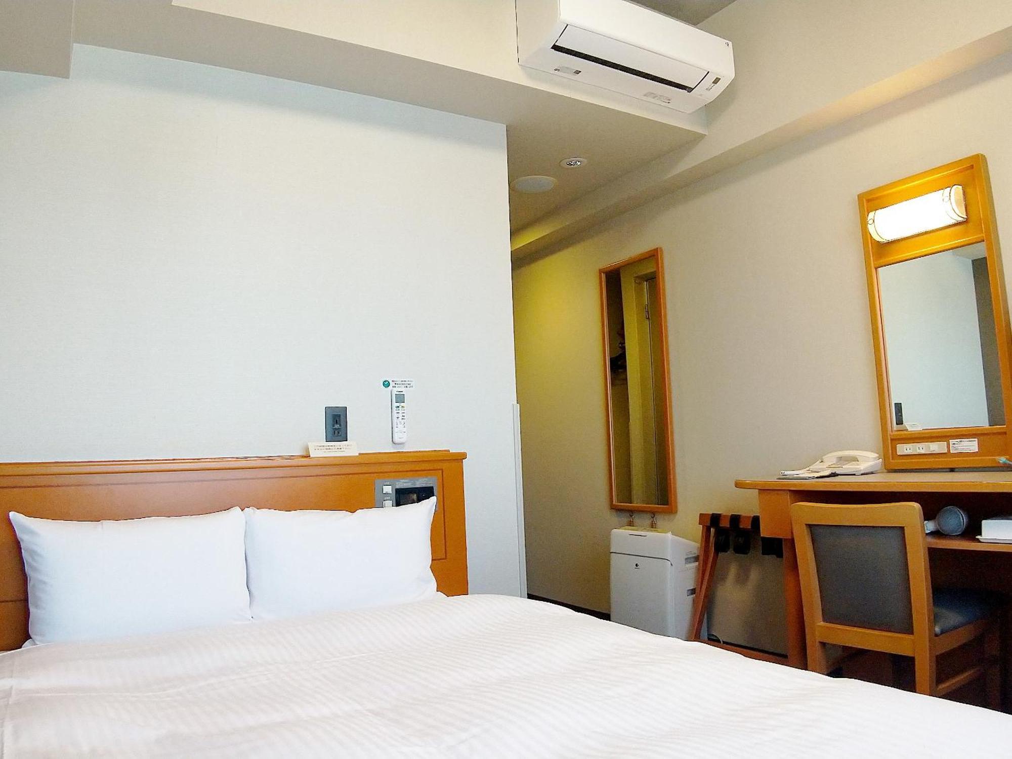 Hotel Route-Inn Niigata Kencho-Minami Exteriör bild